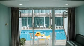 ห้องน้ำ Superior Pool Access